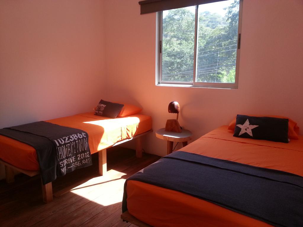 15 Love Bed & Breakfast Tamarindo Szoba fotó